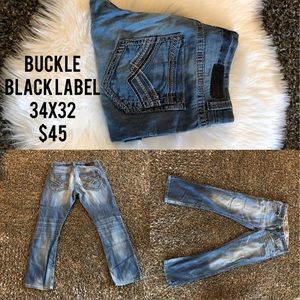 Men’s buckle jeans